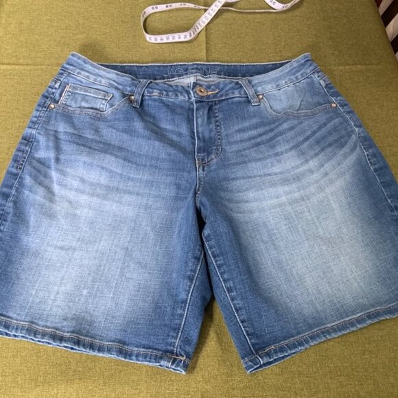 Women’s Jag Jean Shorts Sz 10 - Picture 1 of 8